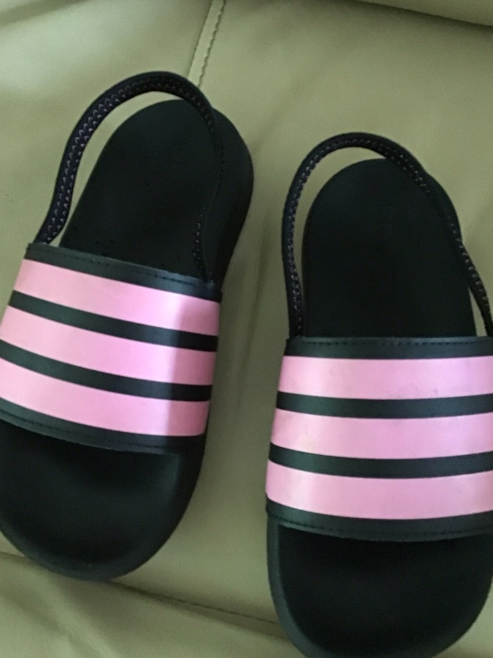 adidas Kids Black and Pink Slide Sandals size 1